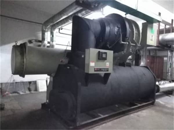 冷水机组出现故障时应该怎么办